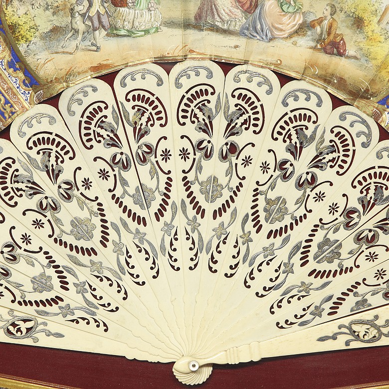 Bone fan with fan holder ‘Family scene’, 20th century