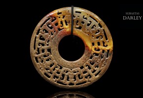 Jade disc-shaped pendant, Eastern Han dynasty