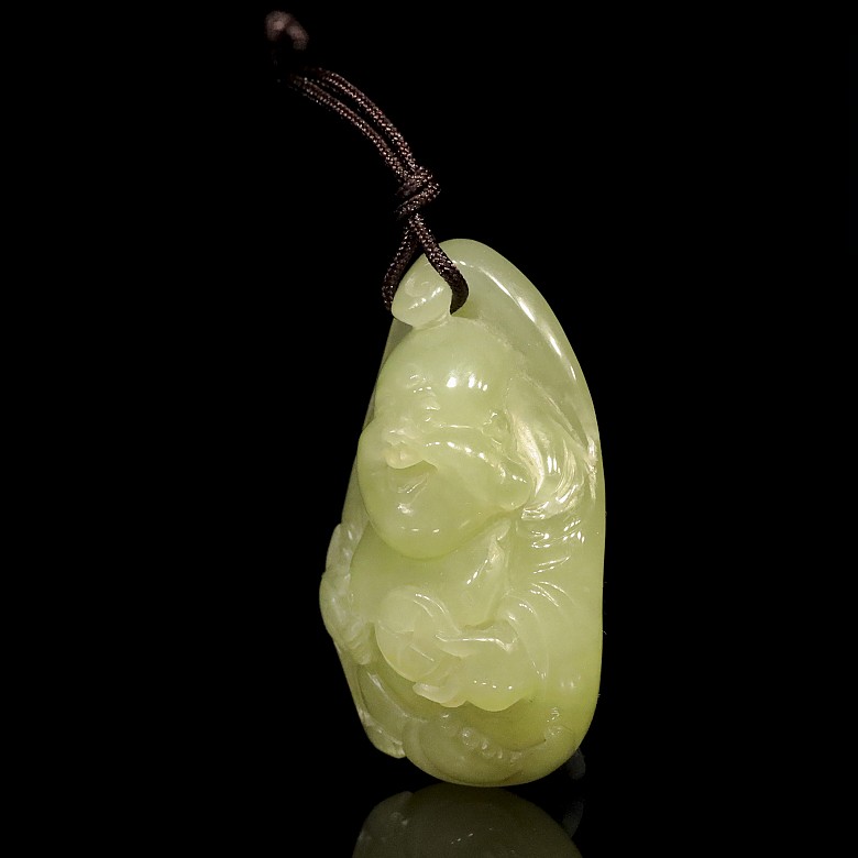 Yellow jade pendant 