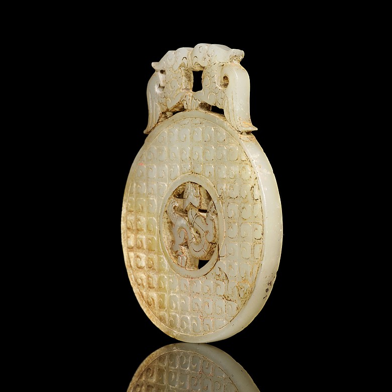 Carved jade disc ‘Beasts’, Han dynasty