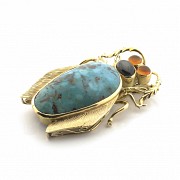 18k yellow gold and natural turquoise brooch