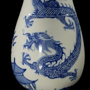 Blue-and-white porcelain vase ‘Landscape with dragon’, Qing dynasty