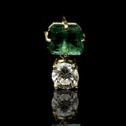 Yellow gold with emerald and brilliant pendant