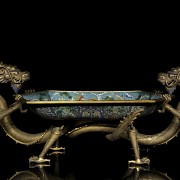 Large bronze and cloisonné “Dragons” centerpiece, Qing dynasty