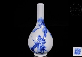 Small blue and white ‘Dan Ping’ vase, Minguo