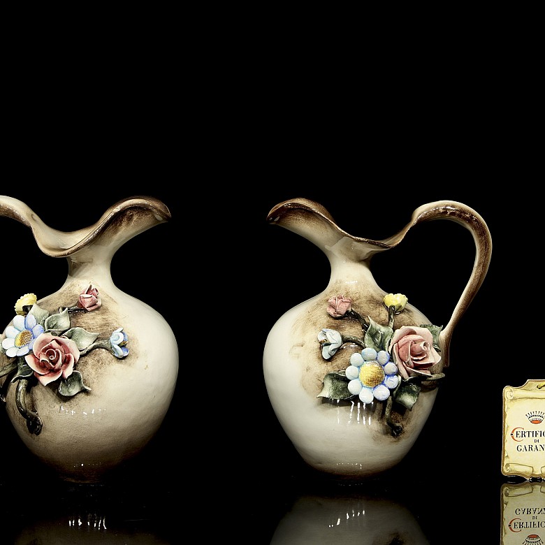 Capodimonte porcelain ‘Pair of jugs’, 20th century