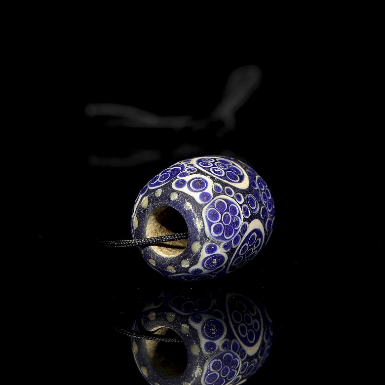 Coloured enamel bead, Warring States Period