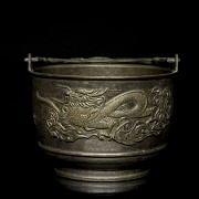 Bronze ‘Dragon’ Vessel, Qing dynasty