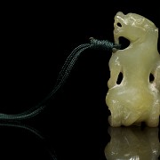 Carved jade 'bear' pendant, Eastern Han dynasty