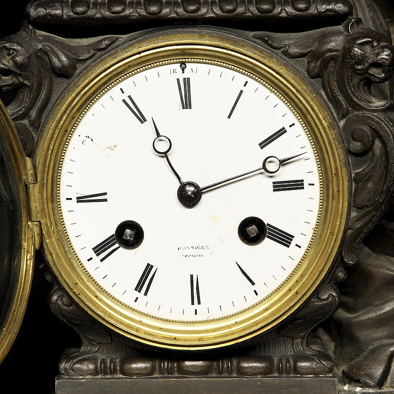 Table clock ‘Reclining Gentleman’, 19th-20th century - 6