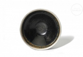 Glazed ware bowl with a silver rim, Song dynasty