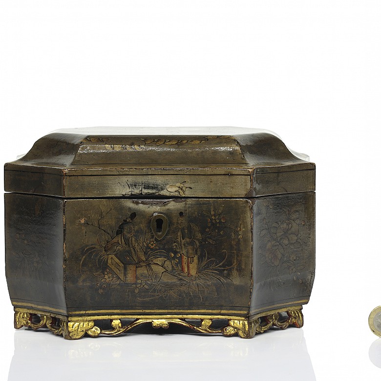 Lacquered and polychrome jewelry box, China, 20th century