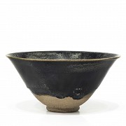 Ceramic bowl with black glaze, Song style