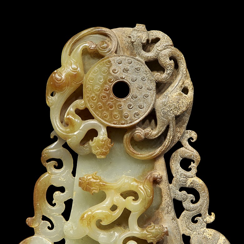 Carved jade plaque “Dragons and phoenix”, Western Han dynasty