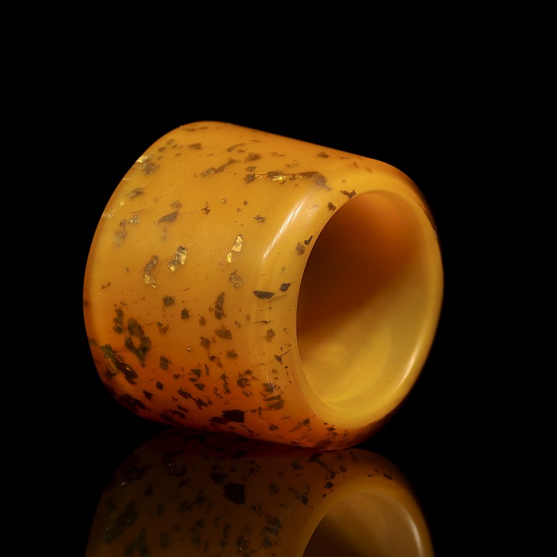 Orange glass archer's ring with gold leaf shavings, 20th century - 4