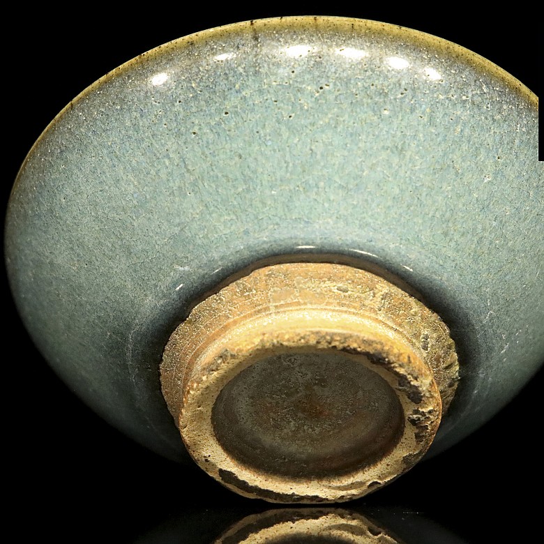 Glazed ceramic bowl, Junyao style.