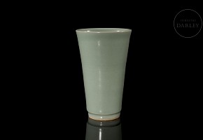 Glazed ceramic vase, Song style