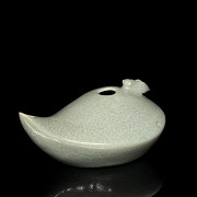 Song-style glazed ceramic water vessel ‘Ruyao’