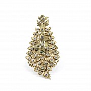 Brass brooch with Matara or zircon diamonds