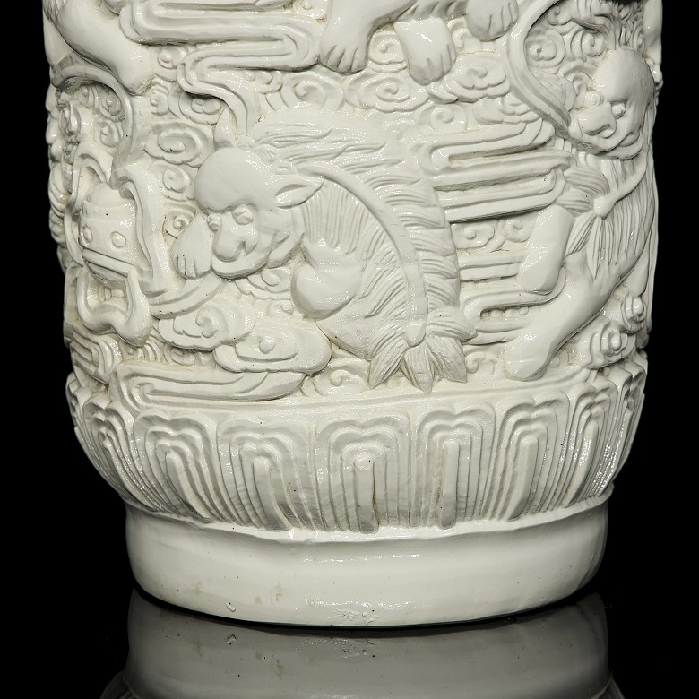 Pareja de jarrones de porcelana blanca, dinastía Qing