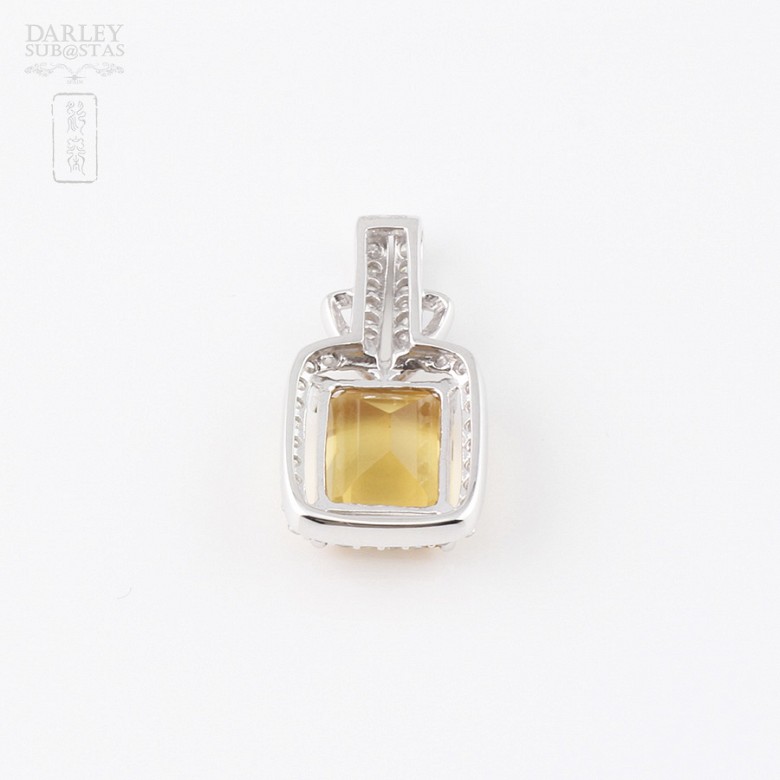 Pendant with 3.47cts citrine and diamonds in 18k white gold - 1