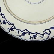 Blue and white porcelain plate “Children in the garden”, with Wanli seal