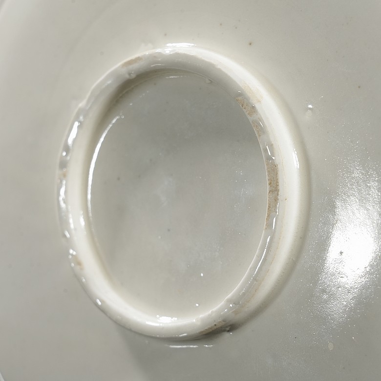 Dingyao ‘Lotus’ glazed porcelain dish, Song dynasty