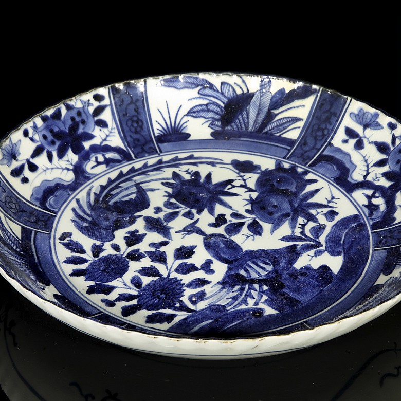 Porcelain dish, blue and white, Arita, 19th century