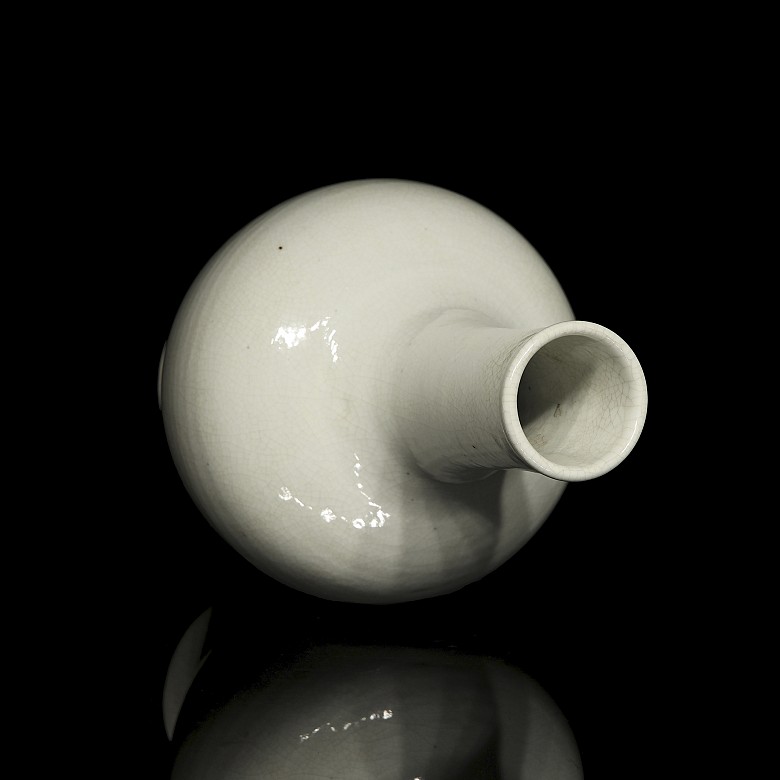 Porcelain glazed vase, with Jiaqing seal