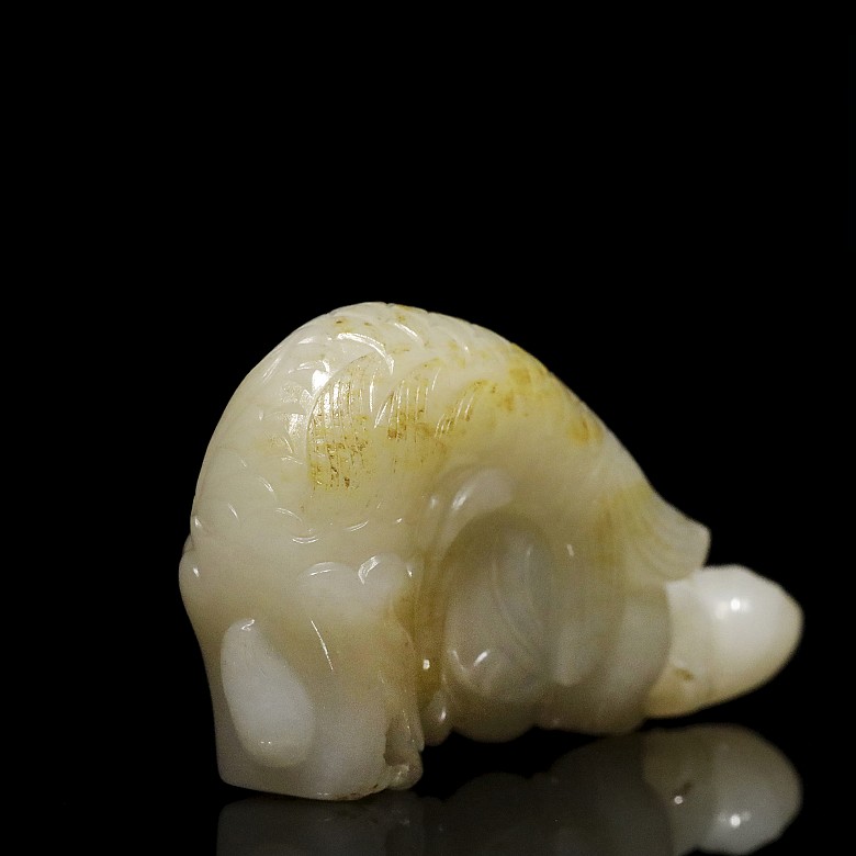 White jade figure 'Dragon Fish', Qing dynasty, Qianlong