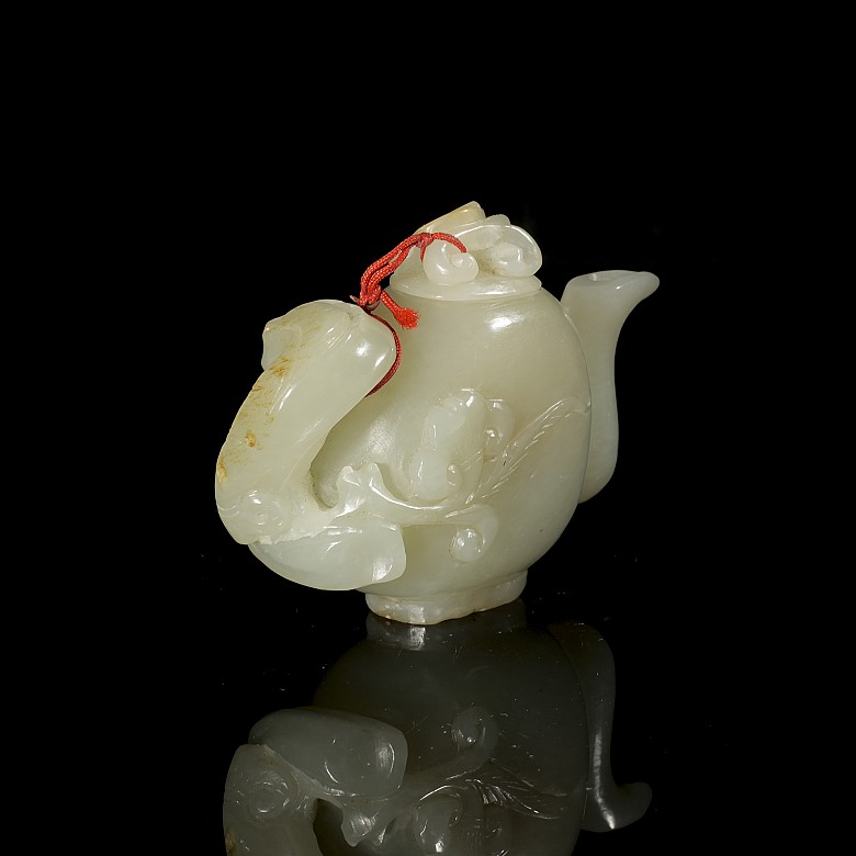 Small jade teapot, Qing dynasty