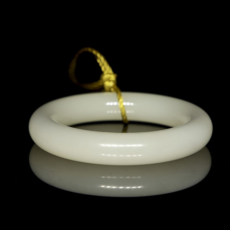 Hetian natural white jade bracelet, Qing Dynasty