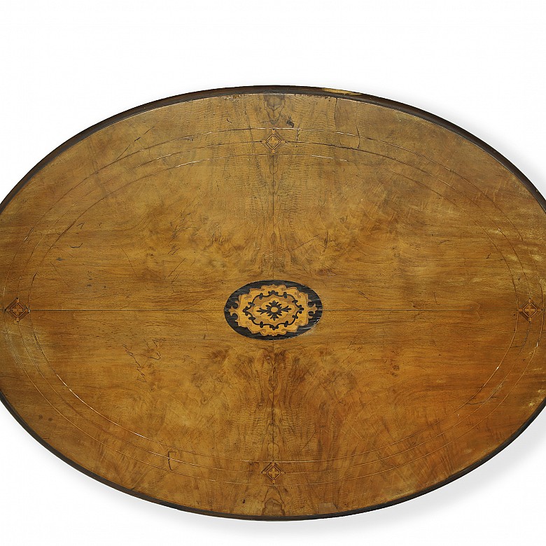 Wooden round table, 19th-20th century - 2