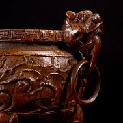 Bamboo tripod censer, Qing dynasty