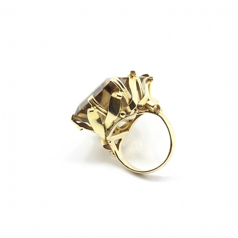 14k yellow gold ring with smoke topaz.