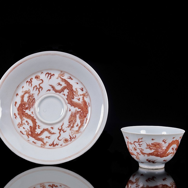 Set of cup and dish ‘Dragons’ Qing dynasty