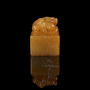 Small Shoshan ‘Mythical Beast’ stone seal, Qing dynasty