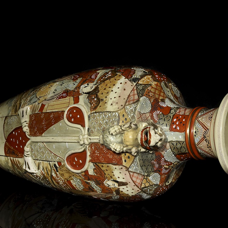 Satsuma porcelain vase, Japan, mid-20th century