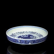 Blue and white porcelain brush bowl, with Qianlong mark