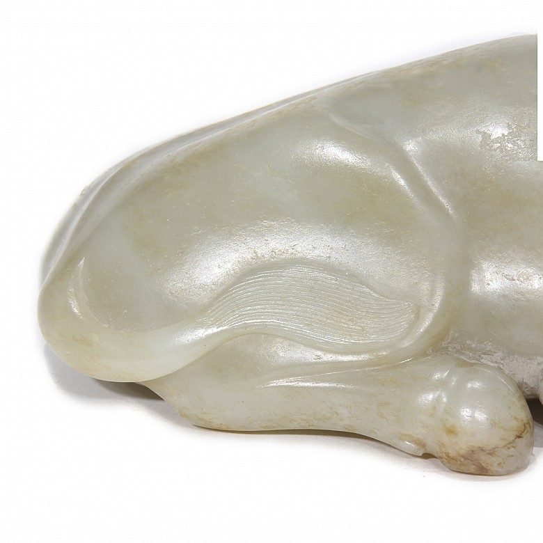 Carved jade bull, Qing dynasty.