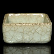 Glazed ceramic square vessel, Song style