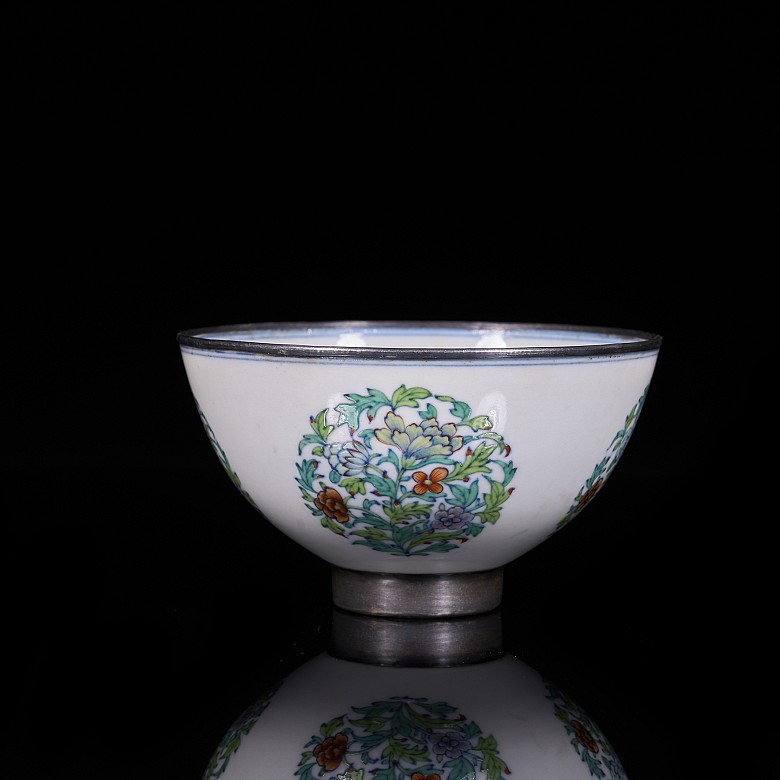 Porcelain and silver bowl with ‘Doucai’ decoration, Qing Dynasty