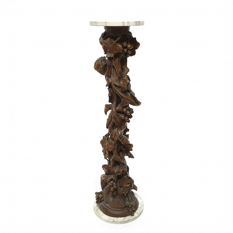 Vicente Andreu. Carved wooden column with marble, 20th century