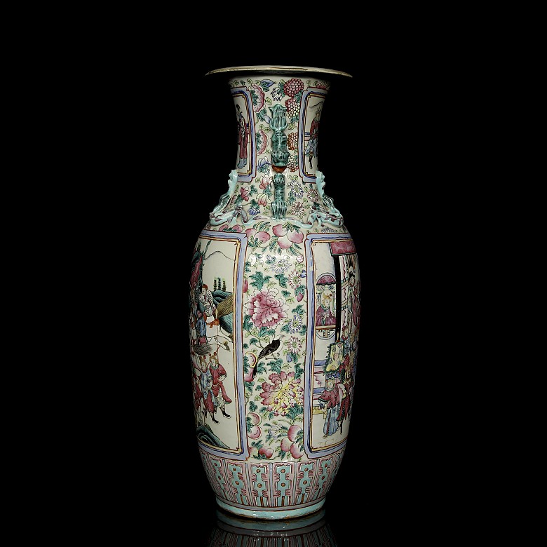 Porcelain vase “ famille rose”, Qing dynasty