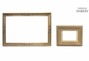 Vicente Andreu, between 1969 and 1971. Two carved wooden frames.