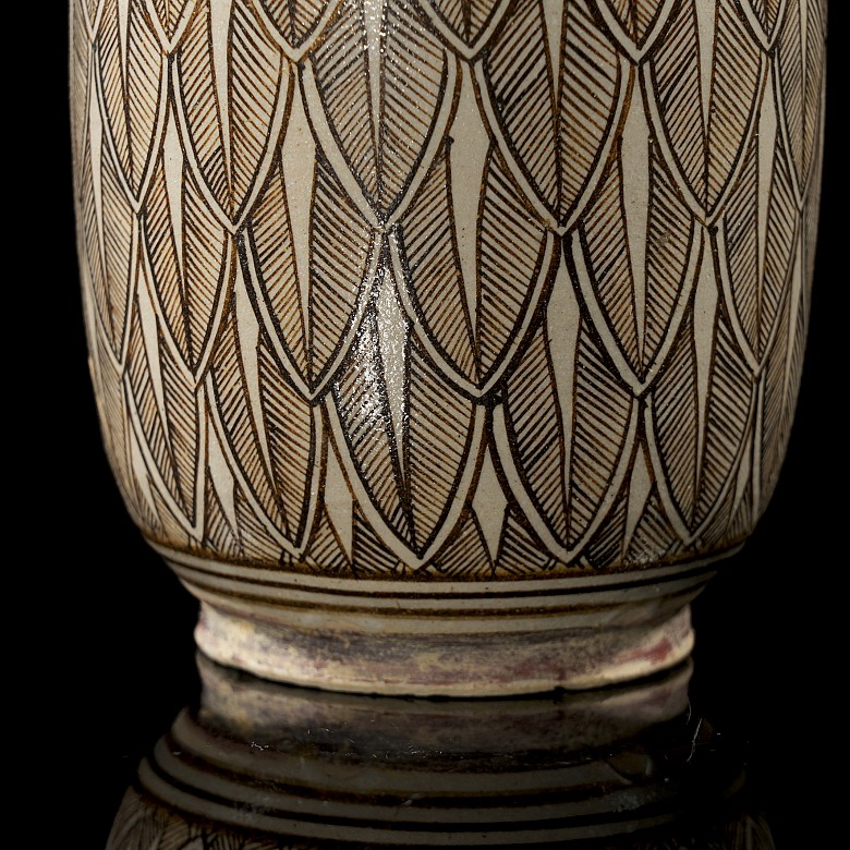 Enamelled ware vase ‘Banana Leaves’, Song dynasty