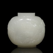 White jade snuff bottle ‘Landscape’, Qing Dynasty