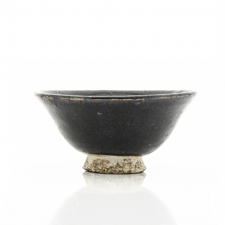 Song style ceramic bowl.