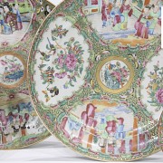 Lot of five porcelain dishes, Canton, 19th century-20th century