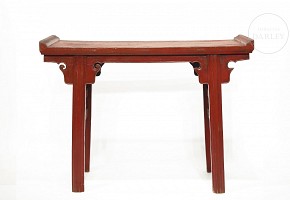 Lacquered wooden table, 20th century